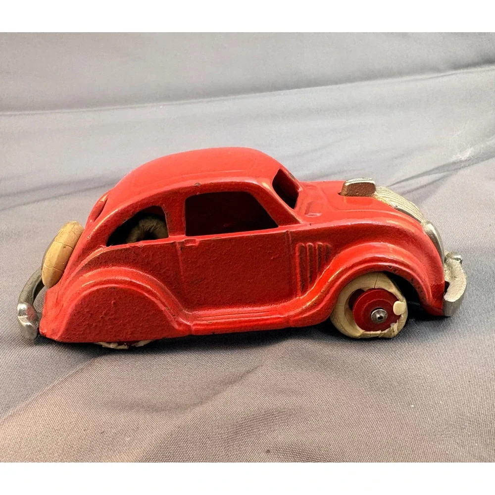 Vintage Red Cast Iron Coupe Toy Car Art Deco Streamline Pat Appl For E-52